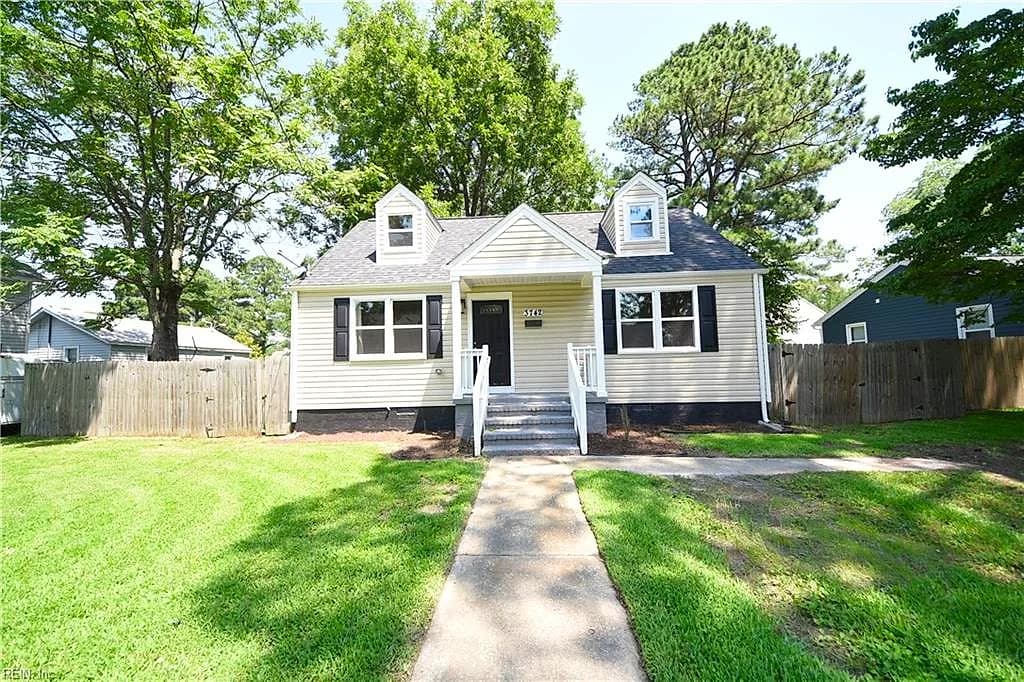 3742 Atterbury ST, NORFOLK VA 23513 - Main photo