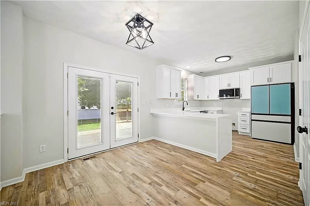 509 Fair Oak DR, CHESAPEAKE VA 23322 - Photo 3