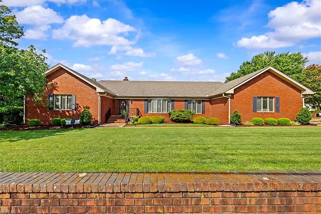 100 Northgate LN, SUFFOLK VA 23434 - Photo 2