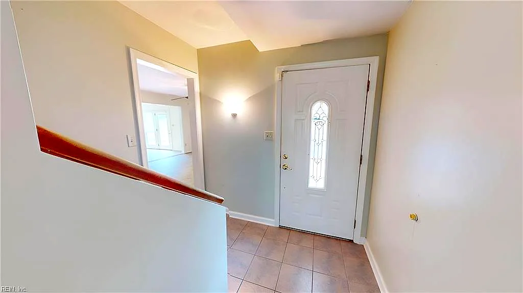 8 Tom Jones CT, HAMPTON VA 23666 - Photo 4