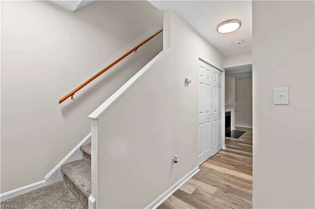 35 Oneonta DR, NEWPORT NEWS VA 23602 - Photo 5