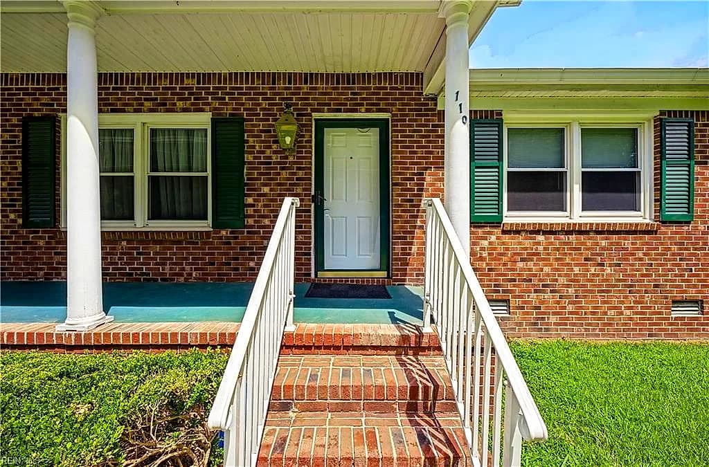 110 Bayberry LN, YORKTOWN VA 23693 - Photo 5