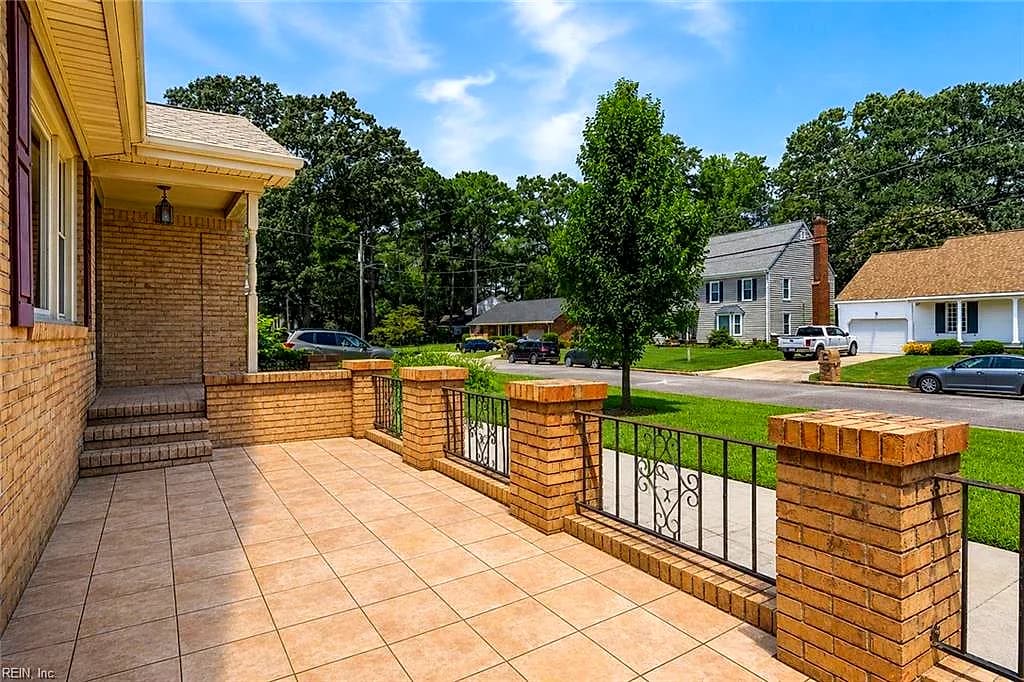 5917 Woodhaven CT, VIRGINIA BEACH VA 23464 - Photo 4