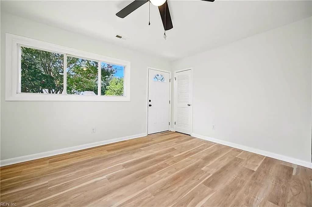 1830 Beall DR, HAMPTON VA 23663 - Photo 4