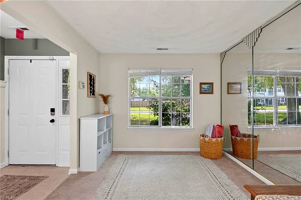 302 Carriage CT, SUFFOLK VA 23434 - Photo 5