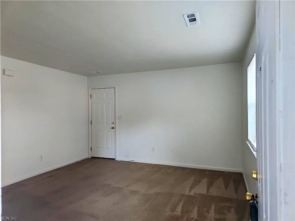 6045 Bradford DR #B, SUFFOLK VA 23435 - Photo 3