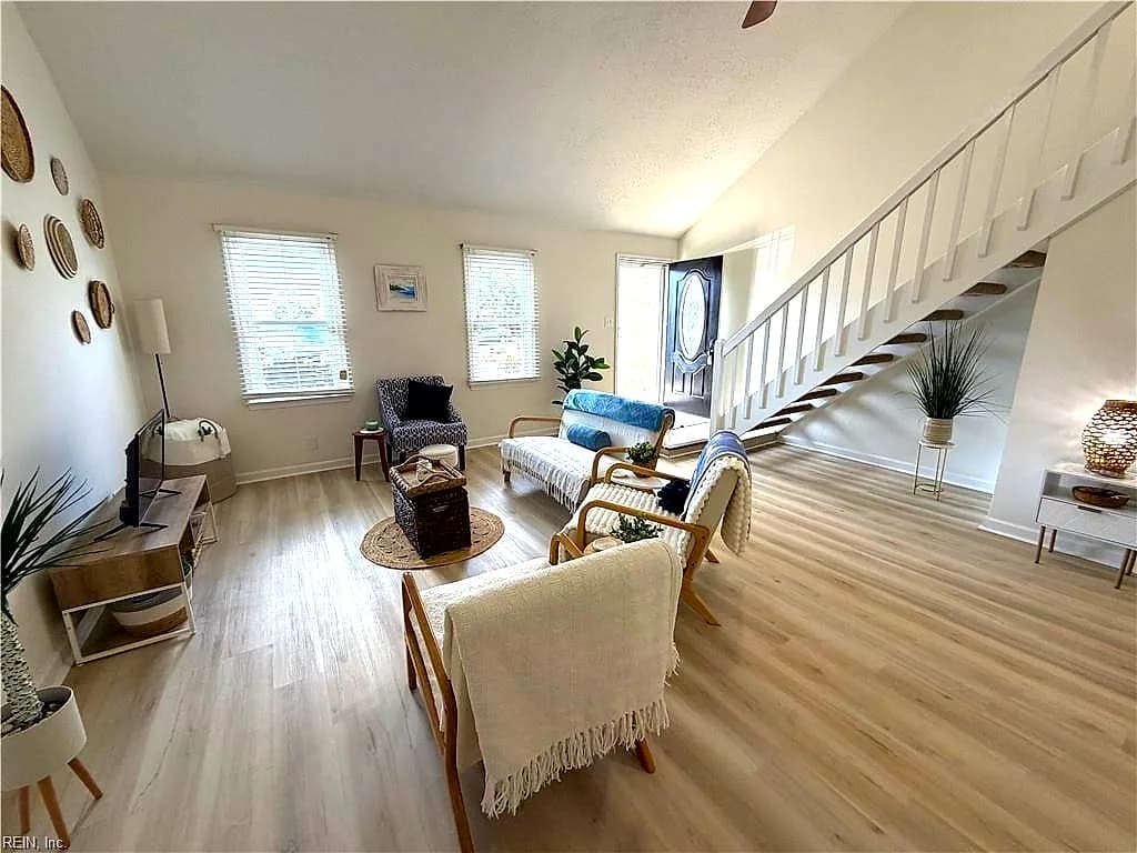 1536 Crescent Pointe LN, VIRGINIA BEACH VA 23453 - Photo 4