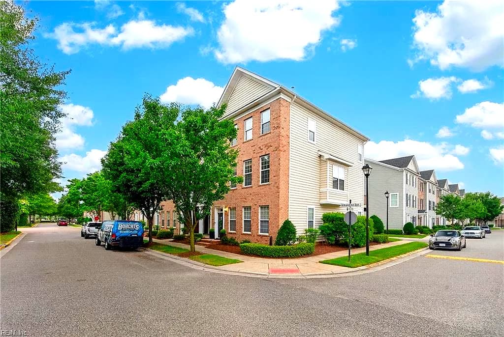 4828 Almandine AVE, VIRGINIA BEACH VA 23462 - Main photo