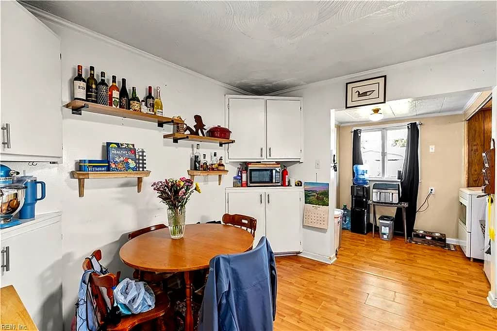 215 Castlewood RD, PORTSMOUTH VA 23702 - Photo 5