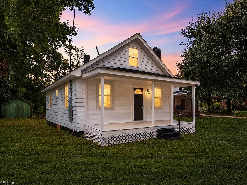 222 N Fifth ST, HAMPTON VA 23664