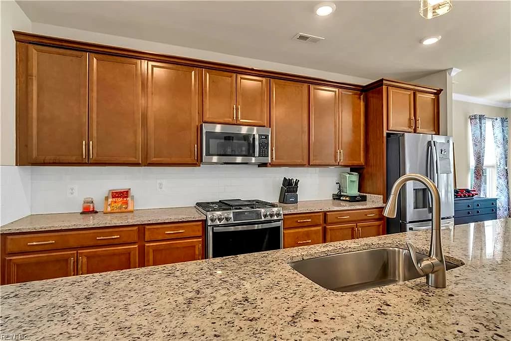 4212 Kendall LN, WILLIAMSBURG VA 23188 - Photo 4