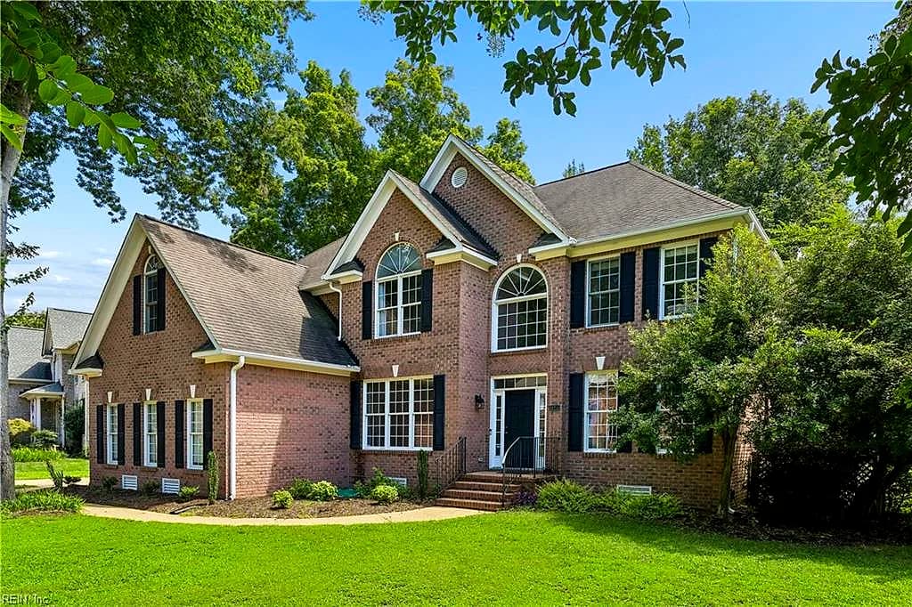 20711 Creekside DR, SMITHFIELD VA 23430 - Photo 3