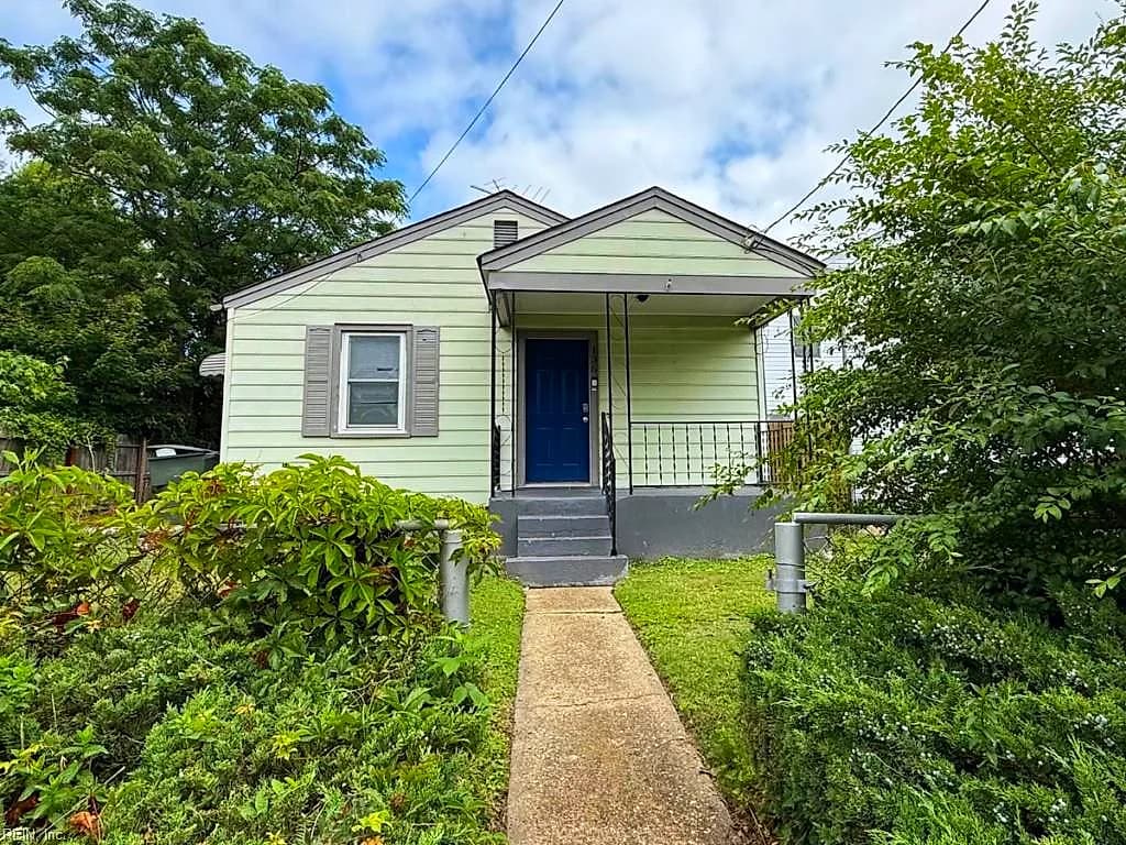 136 Mapleshade AVE, NORFOLK VA 23505 - Main photo