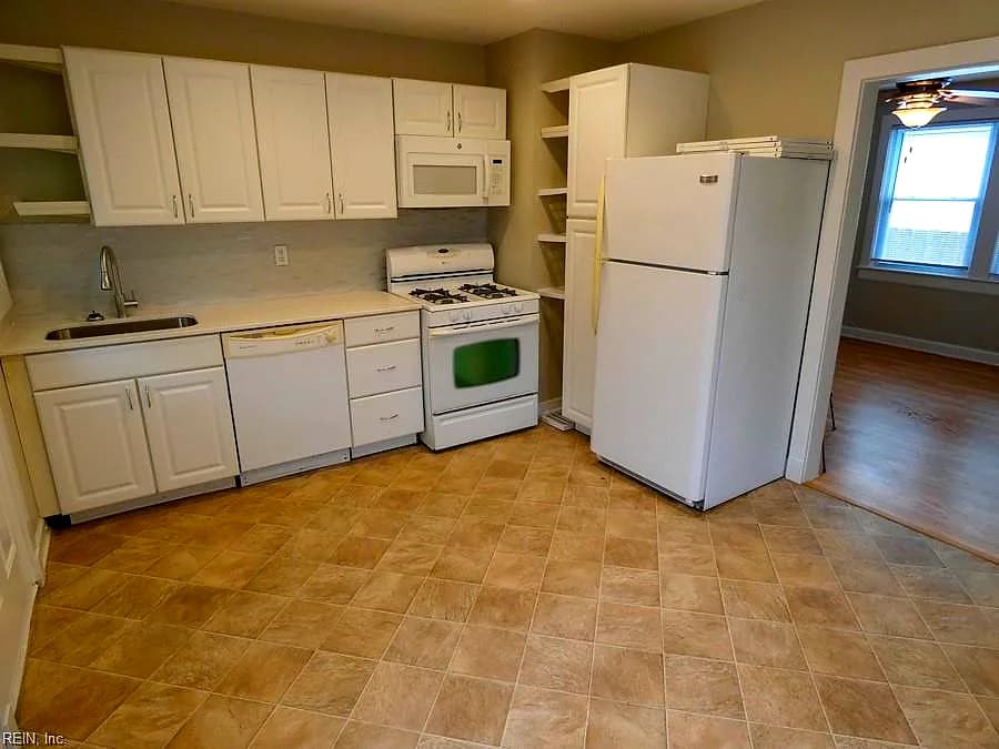 136 Mapleshade AVE, NORFOLK VA 23505 - Photo 4