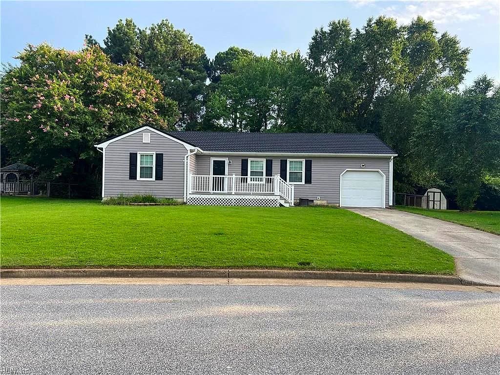 191 Lori CIR, NEWPORT NEWS VA 23602 - Photo 3
