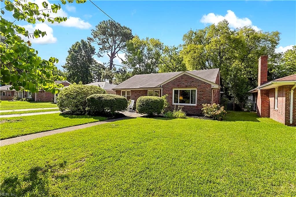 1713 49th ST W, NORFOLK VA 23508 - Photo 5