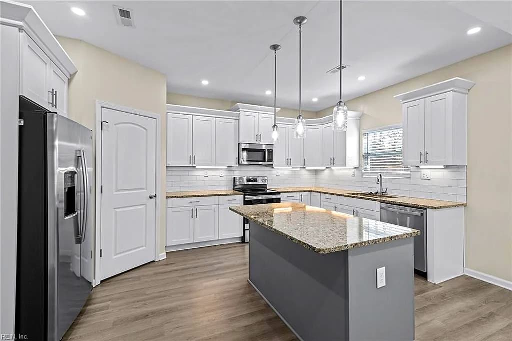 149 Kirby ST, PORTSMOUTH VA 23702 - Photo 3