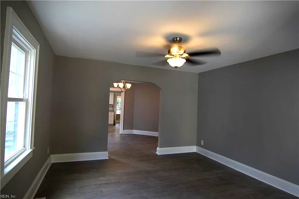 12 Oakcrest ST, PORTSMOUTH VA 23702 - Photo 5