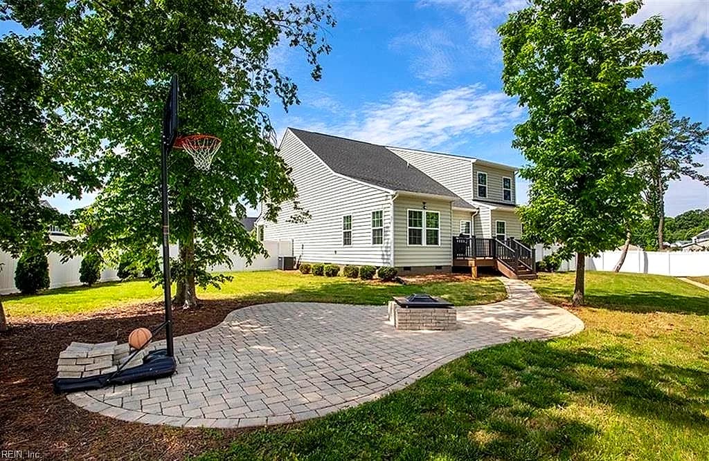 209 Starling CIR, NEWPORT NEWS VA 23606 - Photo 5