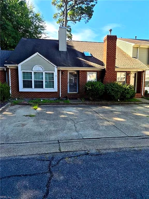 12 Silk Tree PL, Hampton — 3 bed Residential, 1,330 sqft