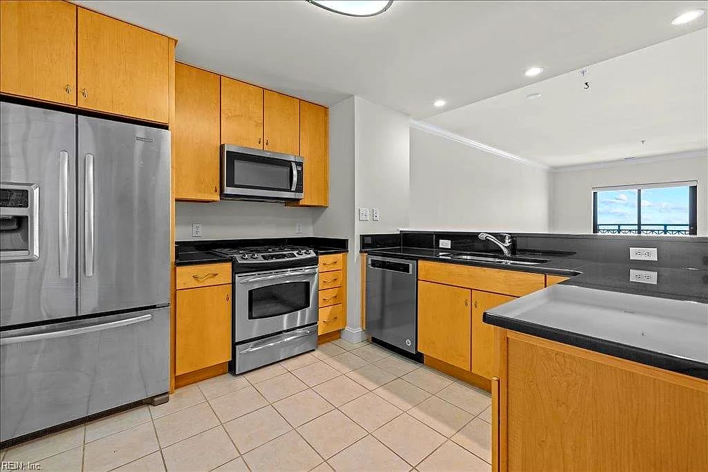 123 College PL #P6, NORFOLK VA 23510 - Photo 3