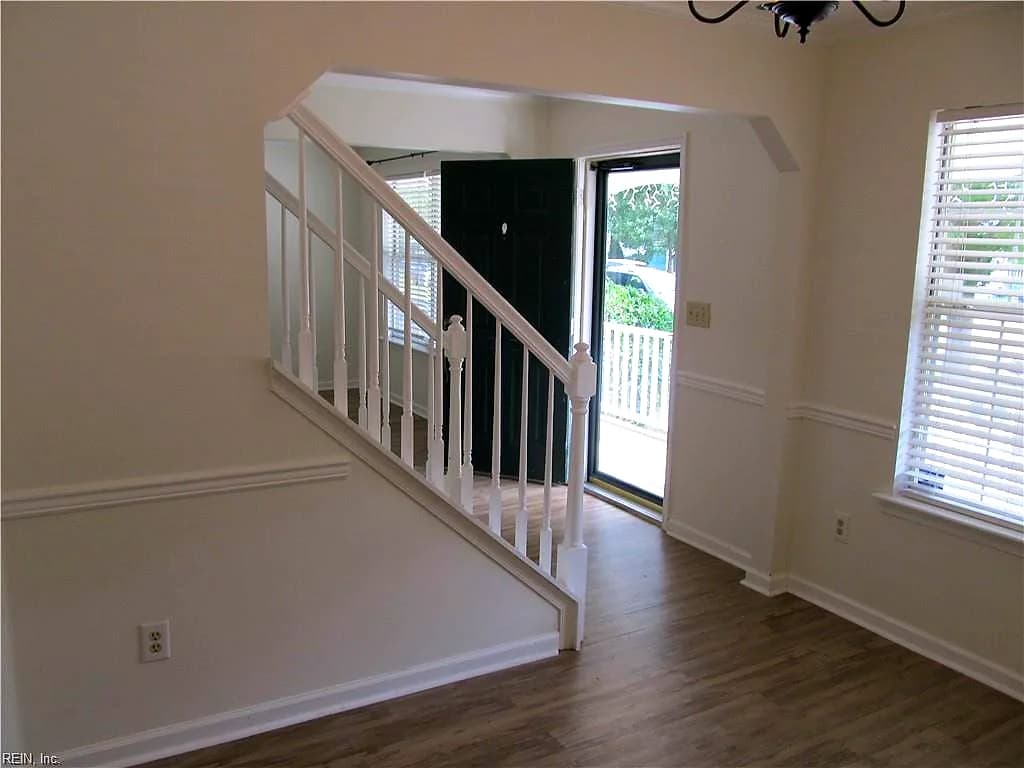 317 Tarneywood DR, CHESAPEAKE VA 23320 - Photo 3