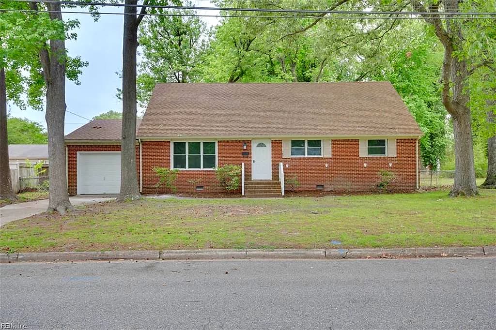 150 Henry Clay RD, NEWPORT NEWS VA 23601 - Photo 3