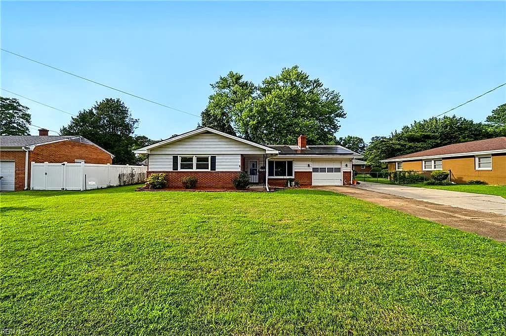 72 Stanley DR, NEWPORT NEWS VA 23608 - Main photo