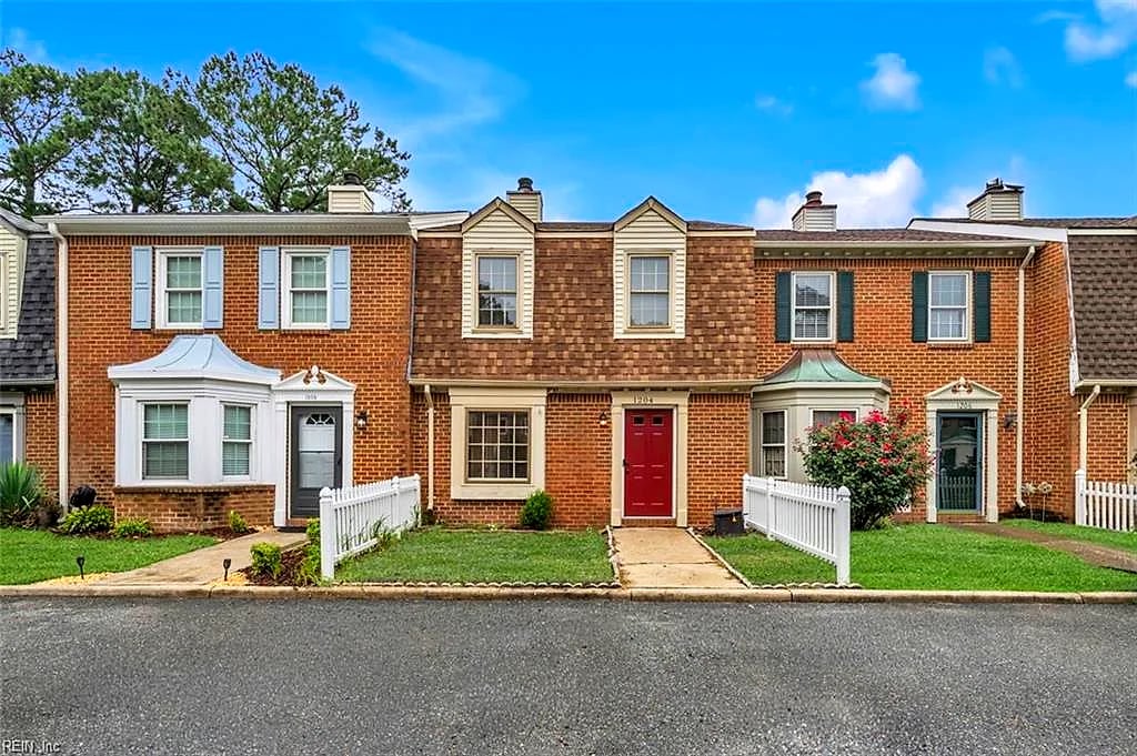 1204 Cedar Mill SQ, CHESAPEAKE VA 23320