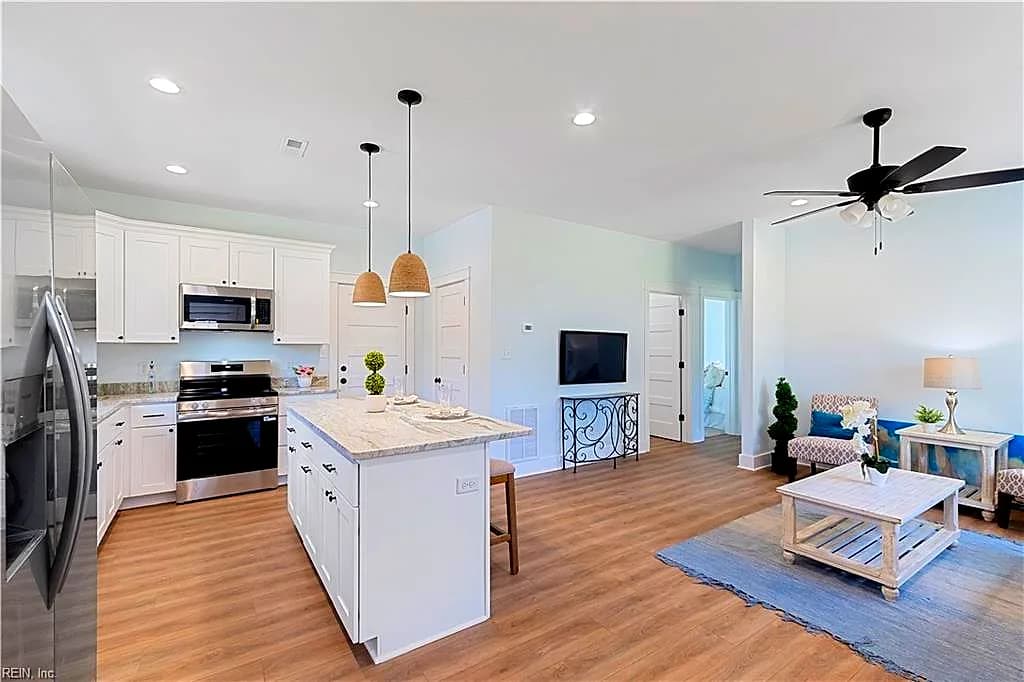 8100 Turner RD, NORFOLK VA 23518 - Photo 3