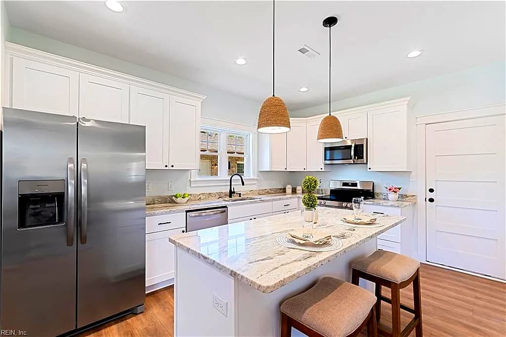 8100 Turner RD, NORFOLK VA 23518 - Photo 5