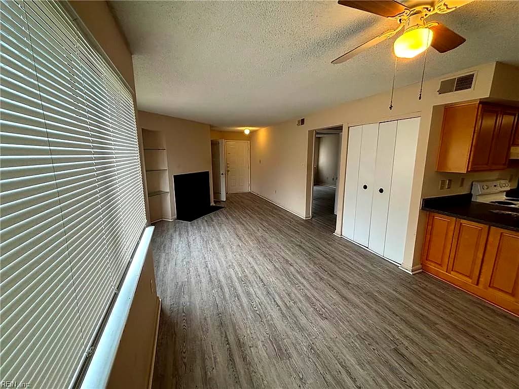 521 Abbot Muse NONE, VIRGINIA BEACH VA 23452 - Photo 4