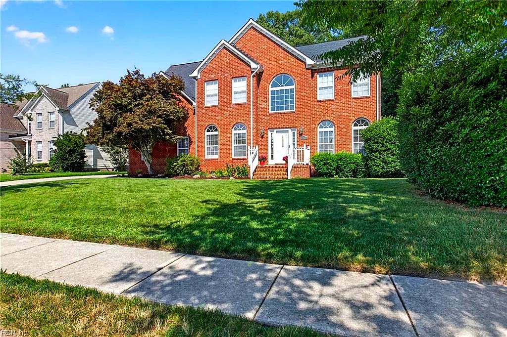 2113 Bierce DR, VIRGINIA BEACH VA 23454