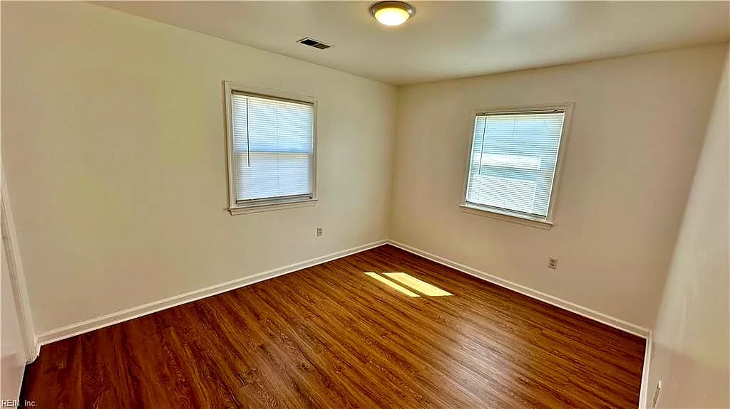 324 Naval Base RD #B, NORFOLK VA 23505 - Photo 5