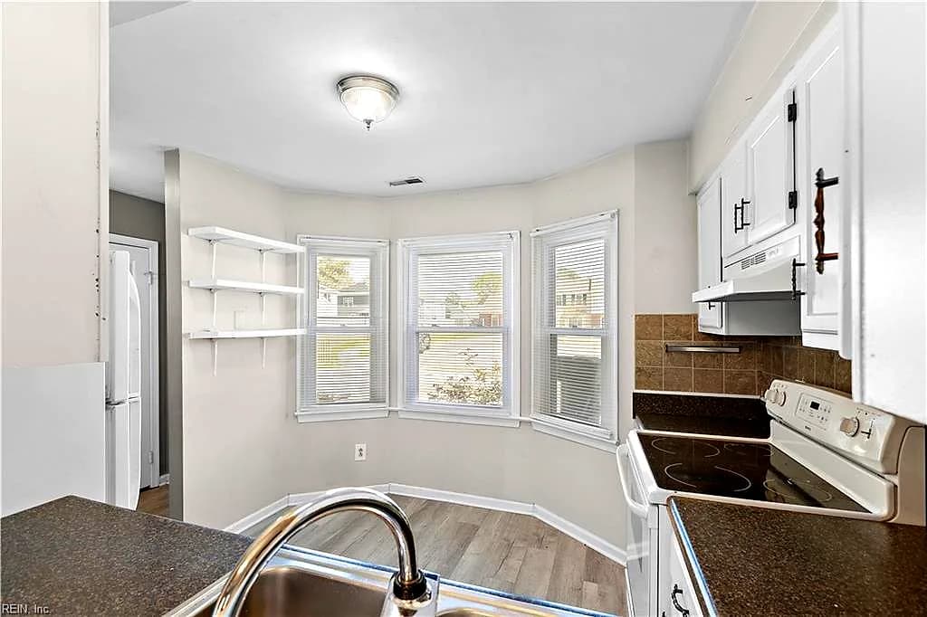 5121 Radcliffe CIR, PORTSMOUTH VA 23703 - Photo 4