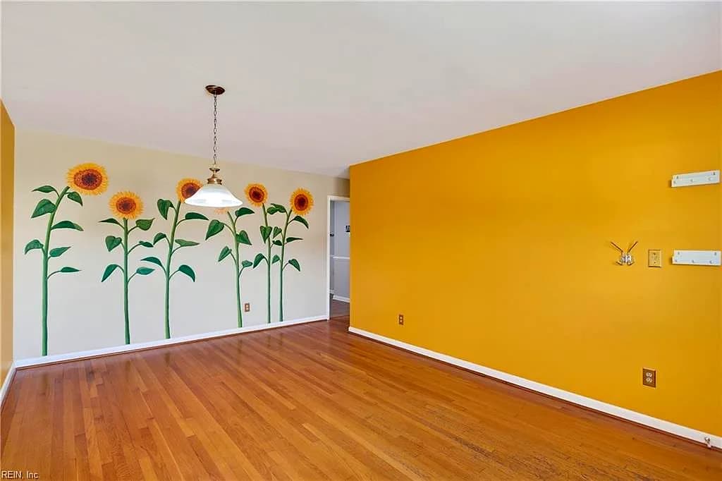 903 Thames Drive DR, HAMPTON VA 23666 - Photo 4