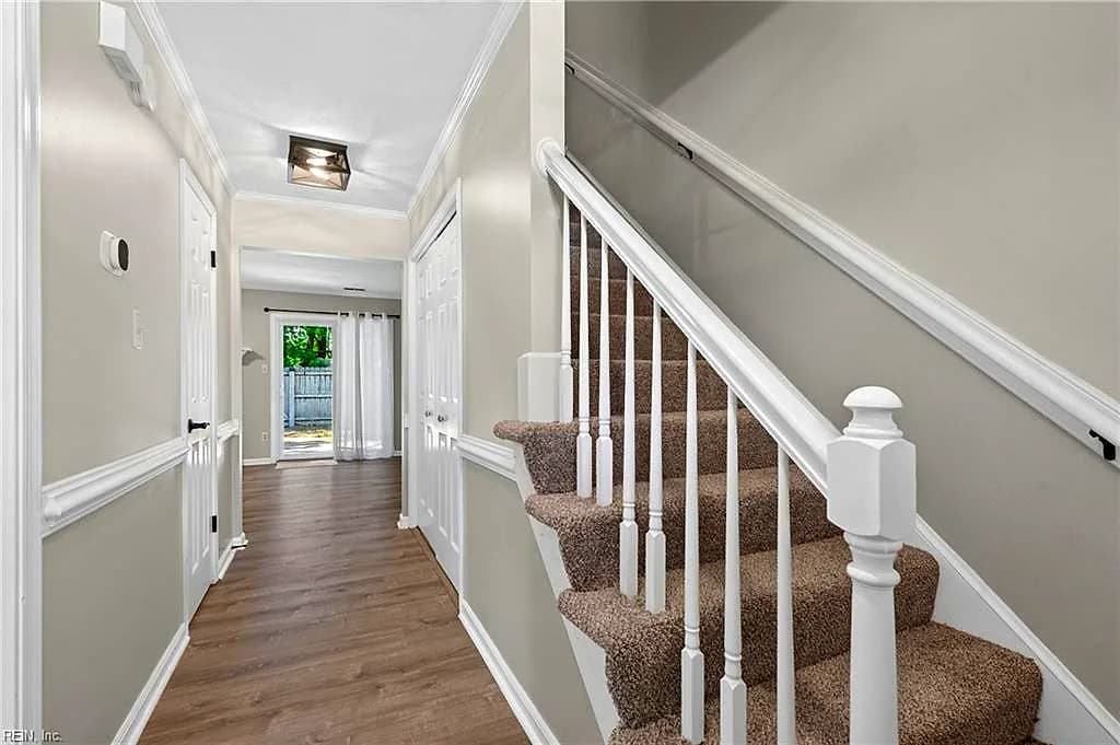 406 Middle Oaks DR, CHESAPEAKE VA 23322 - Photo 5