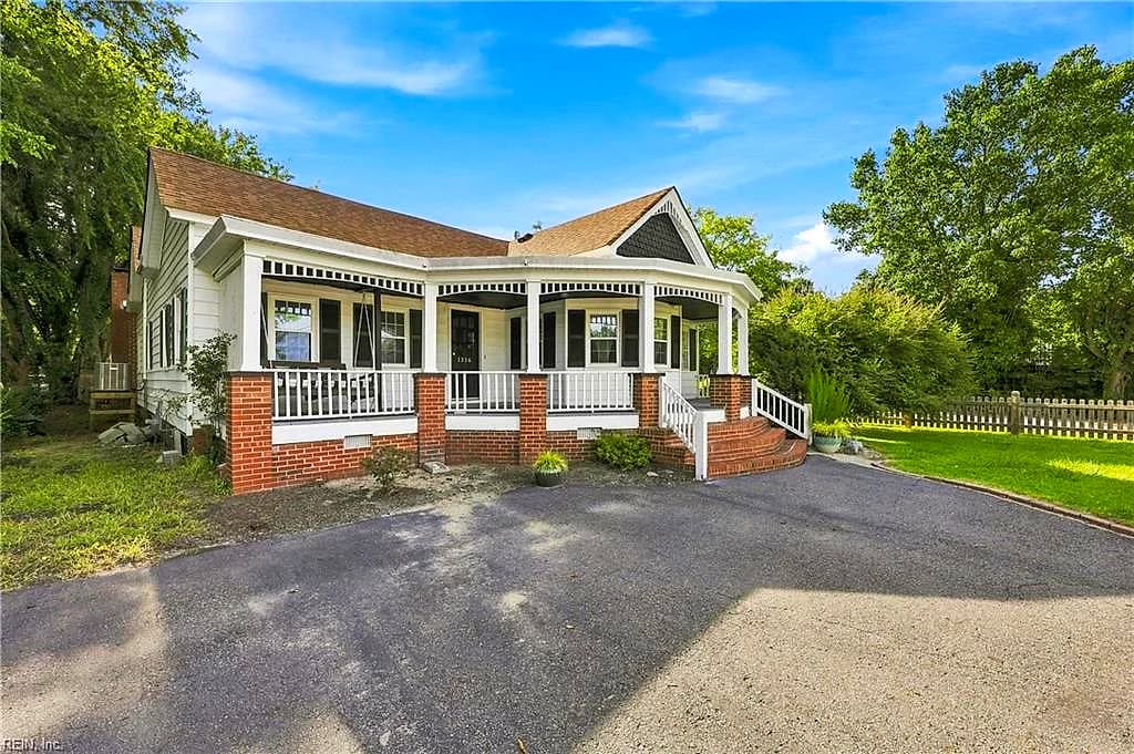 1336 Poquoson AVE, POQUOSON VA 23662 - Photo 3