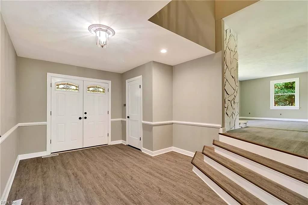 2239 Benefit RD, CHESAPEAKE VA 23322 - Photo 3