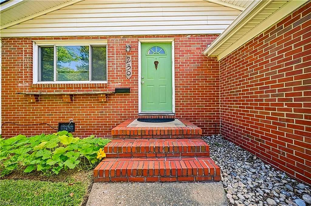 230 Bradford AVE, NORFOLK VA 23505 - Photo 4