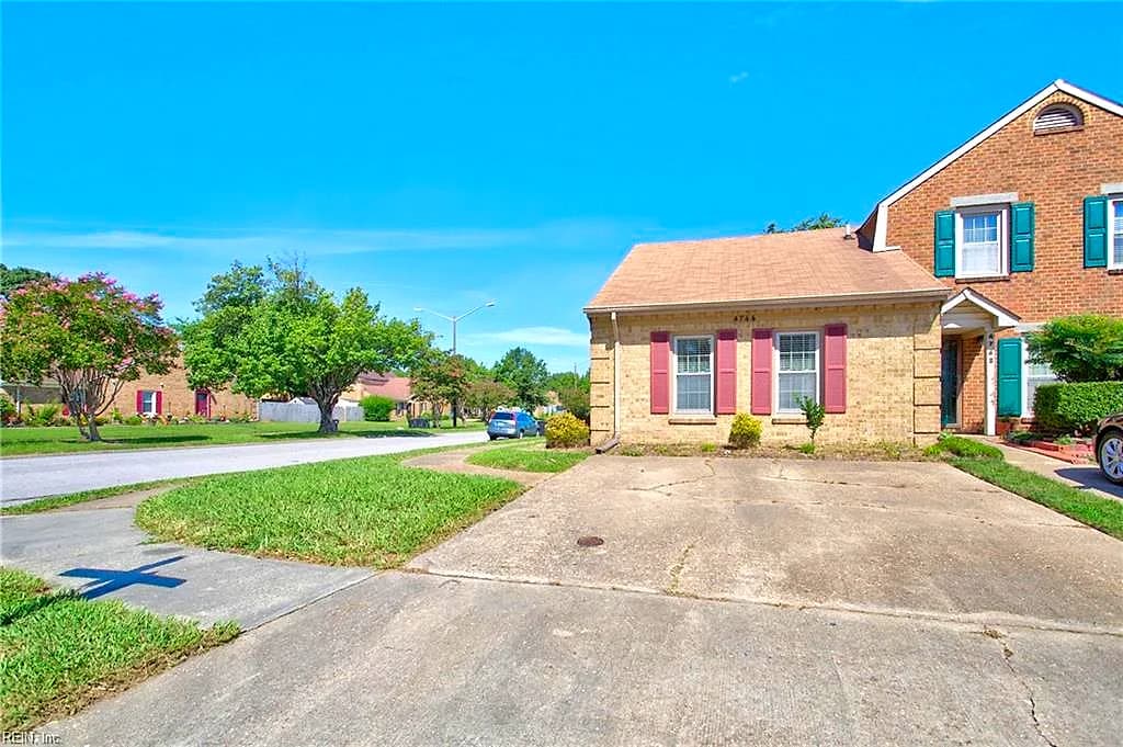 4744 Sweetwood CT, VIRGINIA BEACH VA 23462 - Main photo