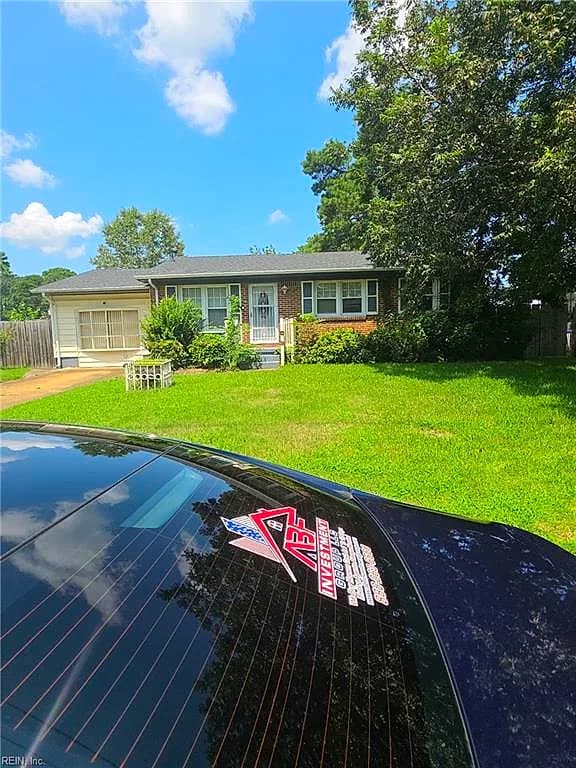 1102 E Jamal LN, PORTSMOUTH VA 23701 - Photo 3