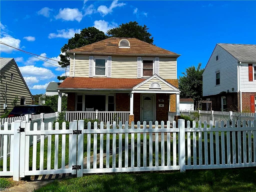 1620 Roanoke AVE, NEWPORT NEWS VA 23607 - Photo 3