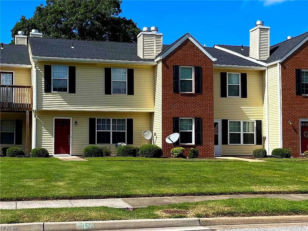 3434 Clover RD, CHESAPEAKE VA 23321 - Photo 2