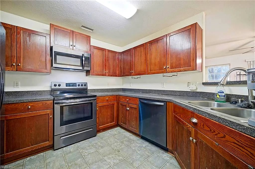 816 Portsmouth BLVD, PORTSMOUTH VA 23704