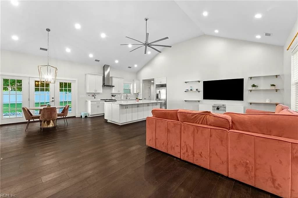 2 Jonquil LN, NEWPORT NEWS VA 23606 - Photo 3