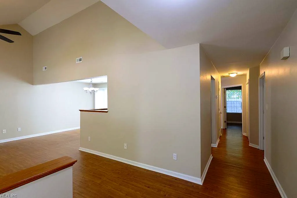 207 Windy Ridge LN, NEWPORT NEWS VA 23602 - Photo 5