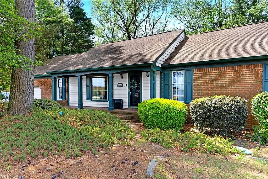 1905 Thomas Bishop LN, VIRGINIA BEACH VA 23454 - Photo 5