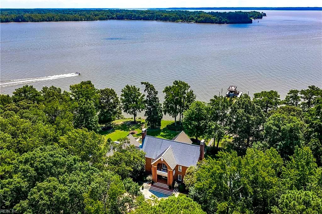 22600 Cypress Point RD, WILLIAMSBURG VA 23185 - Photo 4