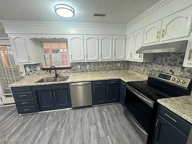 63 Colonial WAY, CHESAPEAKE VA 23325